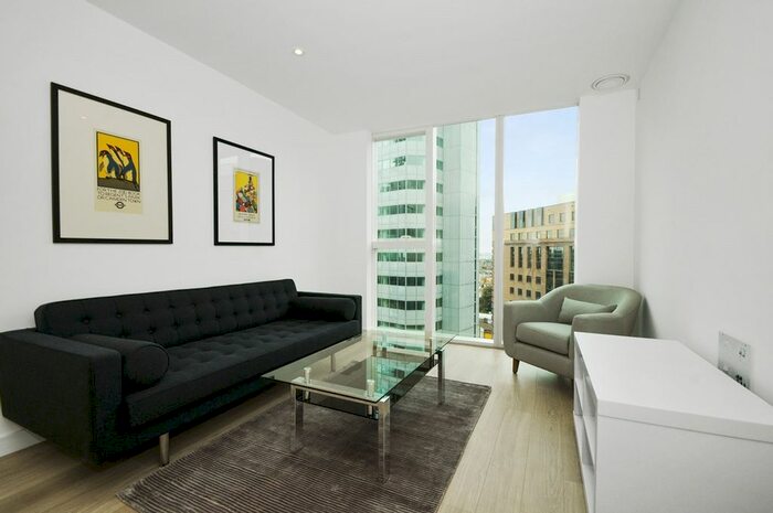 1 Bedroom Flat To Rent In Tennyson Apartments, Saffron Central Square, Croydon, CR0