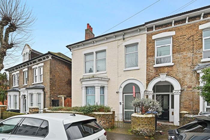 4 Bedroom Semi-detached House For Sale In St. Marys Road, London, NW10