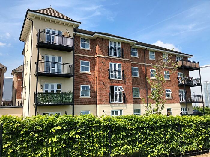 1 Bedroom Flat For Sale In Sopwith Drive, Farnborough, GU14