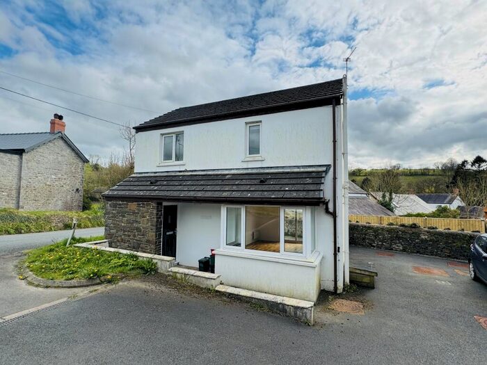 3 Bedroom House To Rent In Meadow Court, Llanmill, SA67