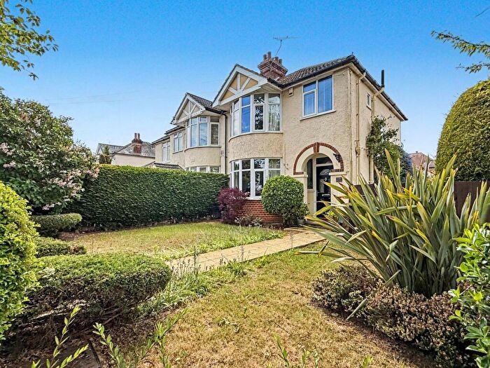 3 Bedroom Semi-Detached House For Sale In Colchester Road, Ipswich, IP4