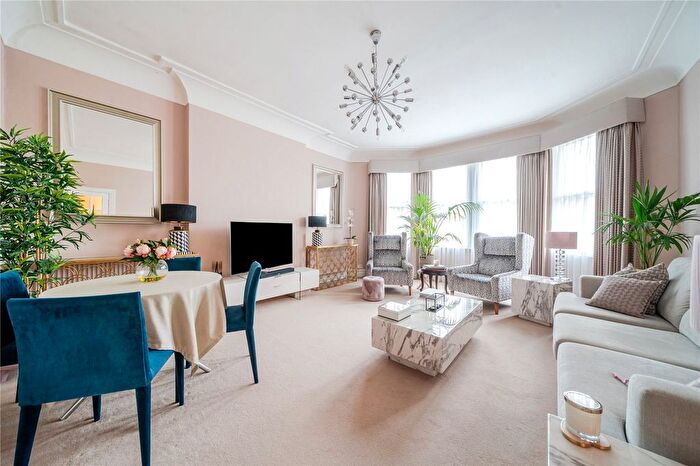 3 Bedroom Flat For Sale In Gunnersbury Avenue, London, W5