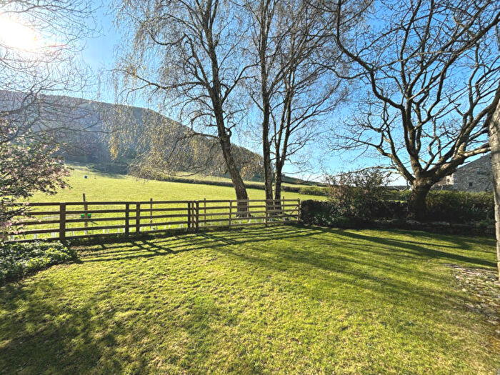 2 Bedroom Barn Conversion For Sale In Limefield Cottages, Farleton, LA6