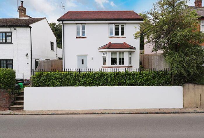 3 Bedroom Detached House For Sale In Wooburn Green - Close To Village Centre, HP10