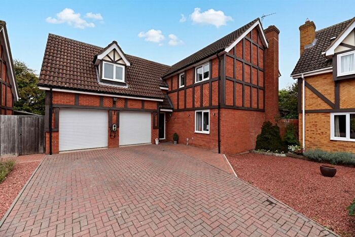 5 Bedroom Detached House For Sale In Skelton Place, St. Ives, PE27
