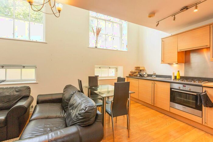 2 Bedroom Flat To Rent In Shepperton Road, N1