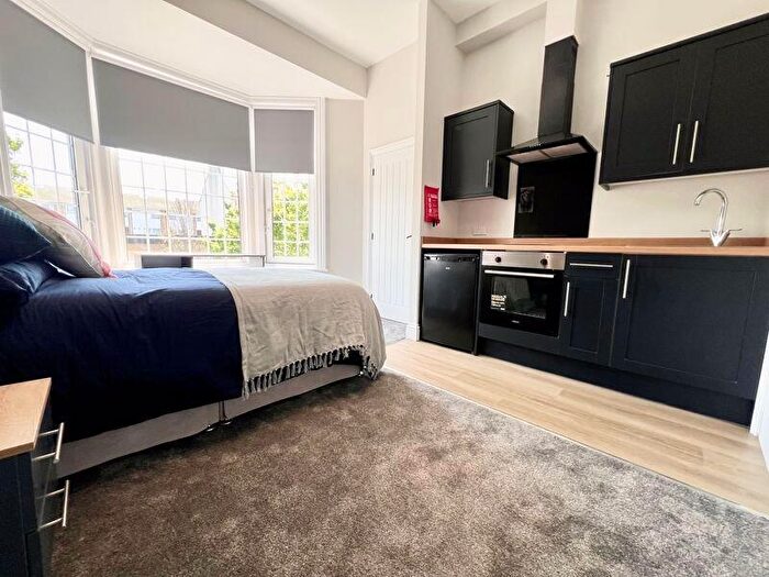 1 Bedroom House To Rent In Ocean Road, South Shields, NE33