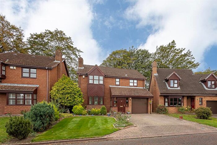 4 Bedroom House For Sale In Finstock Court, South Gosforth, Newcastle Upon Tyne, NE3