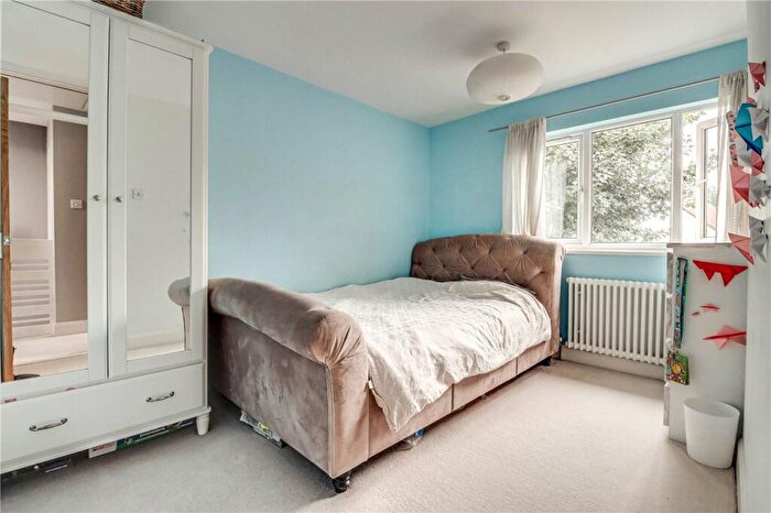 3 Bedroom End Of Terrace House For Sale In Colne Gardens, London Colney, St. Albans, Hertfordshire, AL2