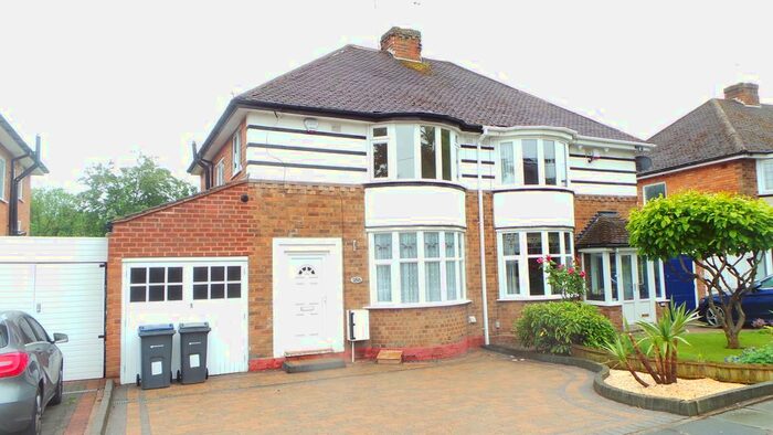 3 Bedroom Semi-Detached House To Rent In Colebourne Road, Birmingham, B13