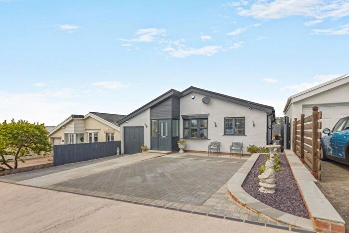 3 Bedroom Detached Bungalow For Sale In Daphne Road, Bryncoch, Neath, SA10