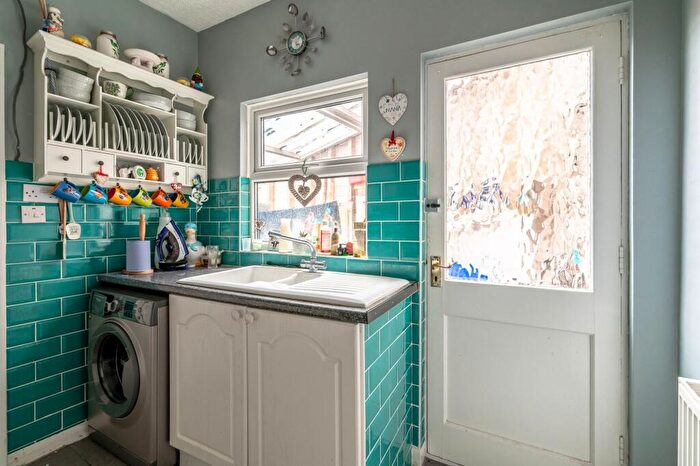 3 Bedroom Terraced House For Sale In Carlton Road, Lowestoft, NR33