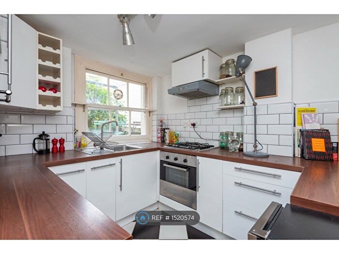 1 Bedroom Flat To Rent In Queensbridge Road, London, E2
