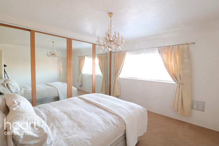 3 Bedroom Terraced House For Sale In The Course, London, SE9