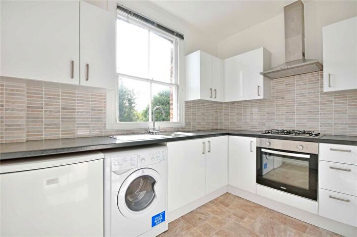 2 Bedroom Flat To Rent In Dartmouth Road, Mapesbury, NW2