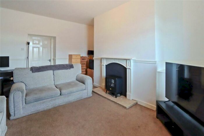 2 Bedroom End Of Terrace House To Rent In North Cross Street, Consett, Durham, DH8