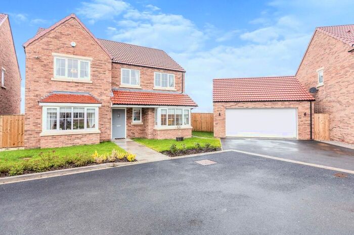 5 Bedroom Detached House For Sale In Windsor Close, Cawood, Selby, YO8