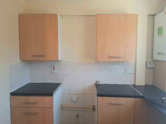 3 Bedroom Terraced House To Rent In South Street, Highfields, DN6