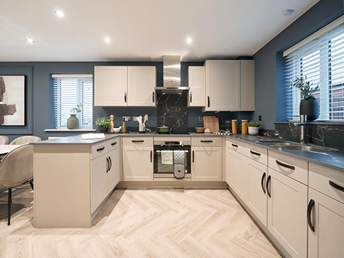 4 Bedroom Detached House For Sale In Desborough Road, Rothwell, NN14