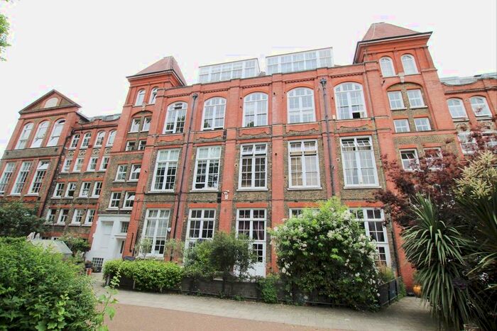 1 Bedroom Flat To Rent In Pages Walk, London SE1
