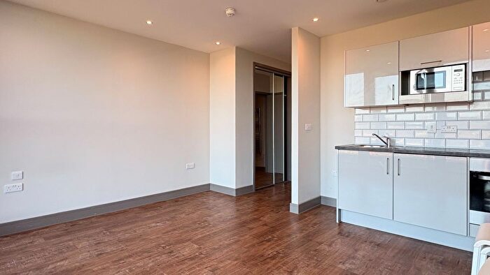 Studio To Rent In Week Street, Maidstone, ME14