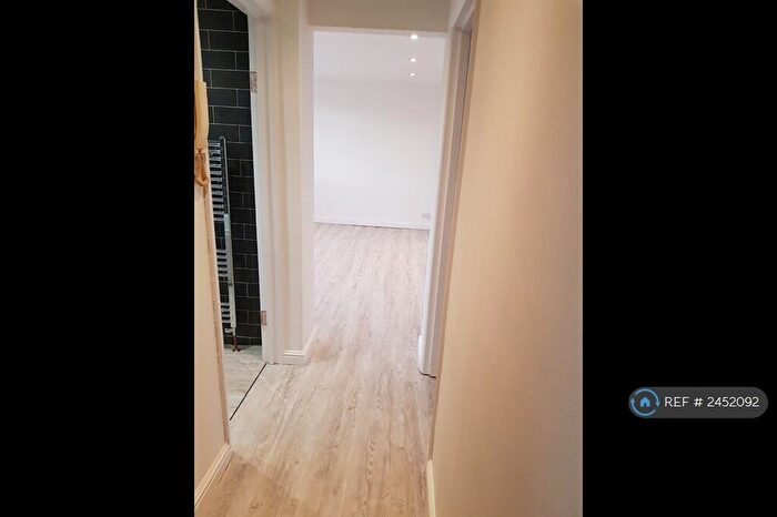 1 Bedroom Flat To Rent In Maurice House, Warley, Brentwood, CM14