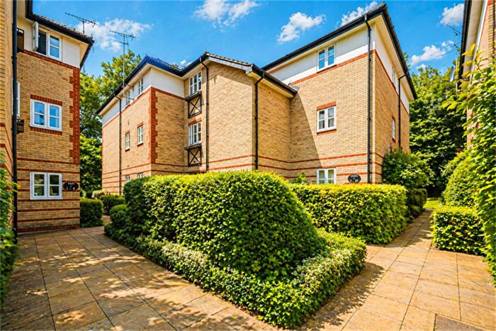 2 Bedroom Apartment For Sale In Caversham, Reading, RG4