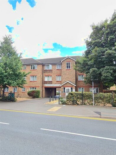 2 Bedroom Flat To Rent In Trinity House, Grays, RM17
