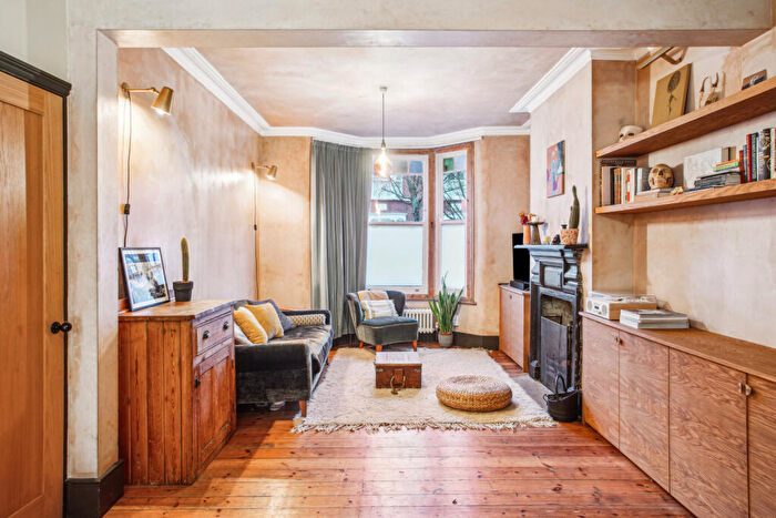 4 Bedroom Terraced House To Rent In Belgrave Road, Hoe Street, E17