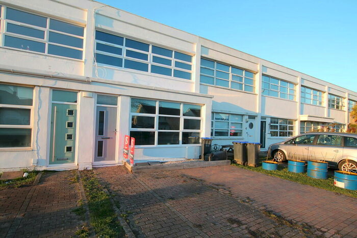 2 Bedroom Flat To Rent In Harbour Way, Shoreham-by-Sea, BN43
