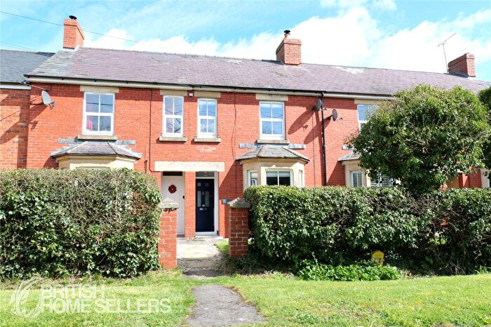 3 Bedroom Terraced House For Sale In Turnpike Road, Blunsdon, Swindon, Wiltshire, SN26