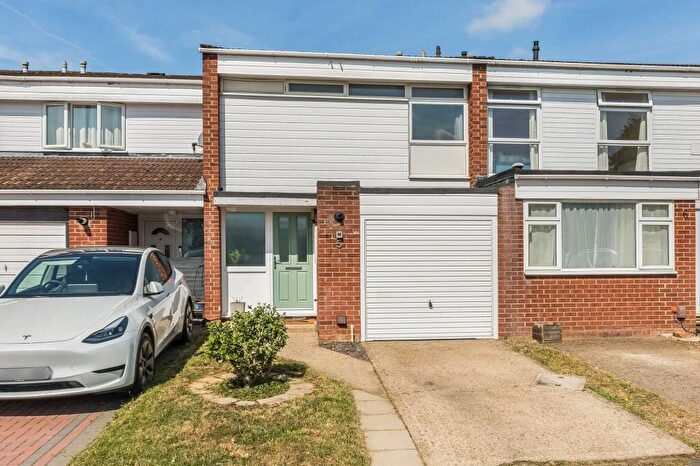 3 Bedroom Terraced House For Sale In Stockey End, Abingdon, OX14