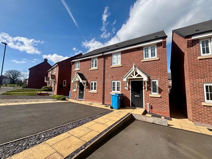 3 Bedroom Semi-Detached House To Rent In Elderflower Close, Mickleover, DE3