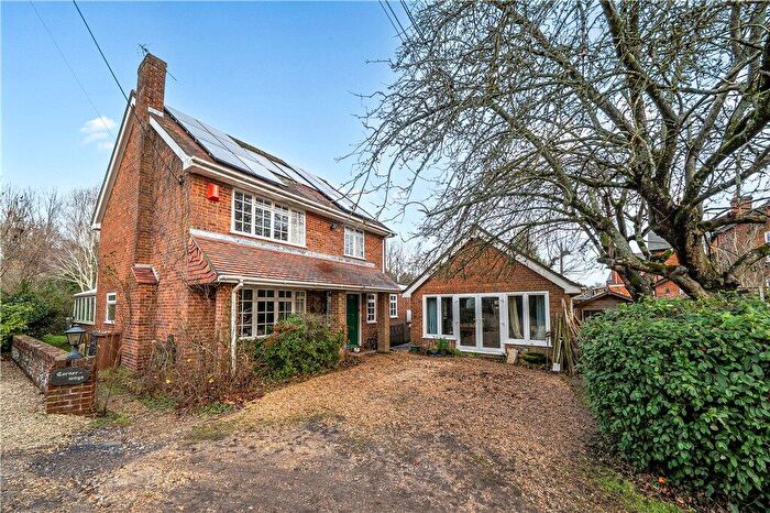 4 Bedroom Detached House For Sale In Lockerley Green, Lockerley, Romsey, Hampshire, SO51