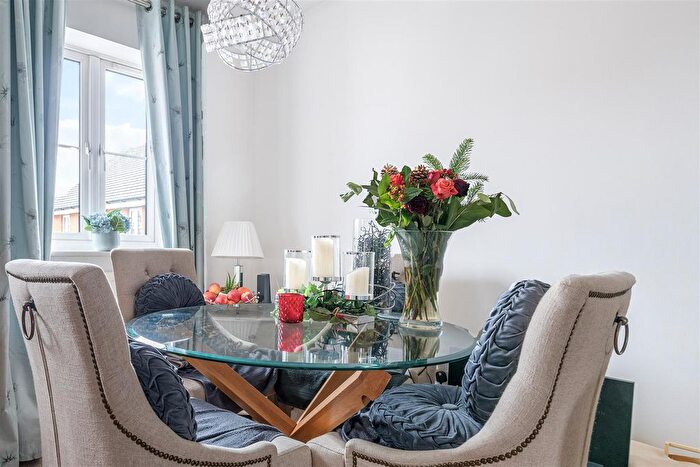 2 Bedroom Detached House For Sale In Anson Avenue, Calne, SN11