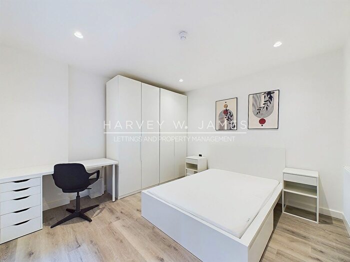 1 Bedroom Flat To Rent In Tavistock Place, London, WC1H