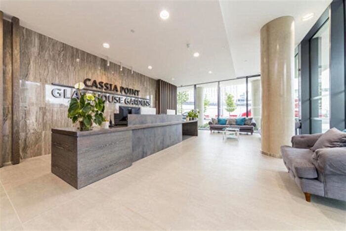 1 Bedroom Flat For Sale In Cassia Point, Glasshouse Gardens, Stratford, London, E20