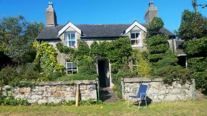 2 Bedroom Detached House For Sale In Bryn Celyn Bach, Cilan, Pwllheli, Gwynedd, LL53