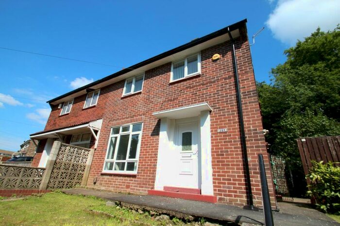 2 Bedroom Semi-Detached House To Rent In Ramshead Drive, Leeds, West Yorkshire, Uk, LS14