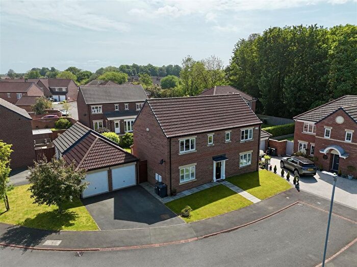 4 Bedroom Detached House For Sale In Highgrove Close, Darlington, DL3