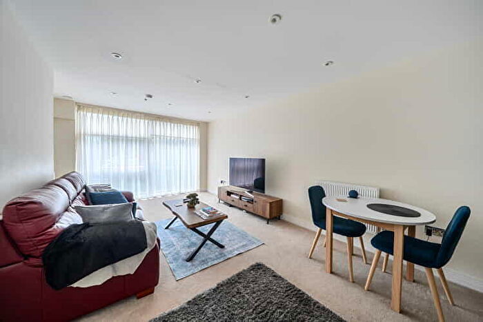 1 Bedroom Flat For Sale In Liberty House, Welwyn Garden City, Hertfordshire, AL7