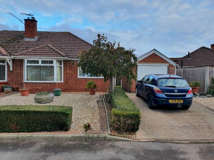 2 Bedroom Bungalow For Sale In Laura Close, Longlevens, Gloucester GL2