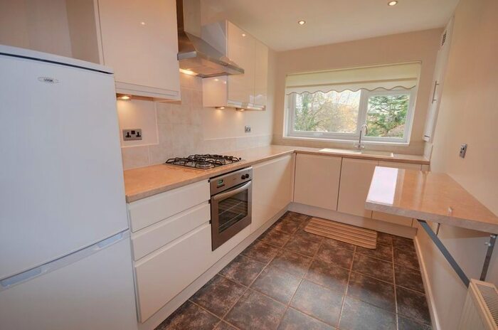 2 Bedroom Flat To Rent In Aldersyde Court, York, North Yorkshire YO24