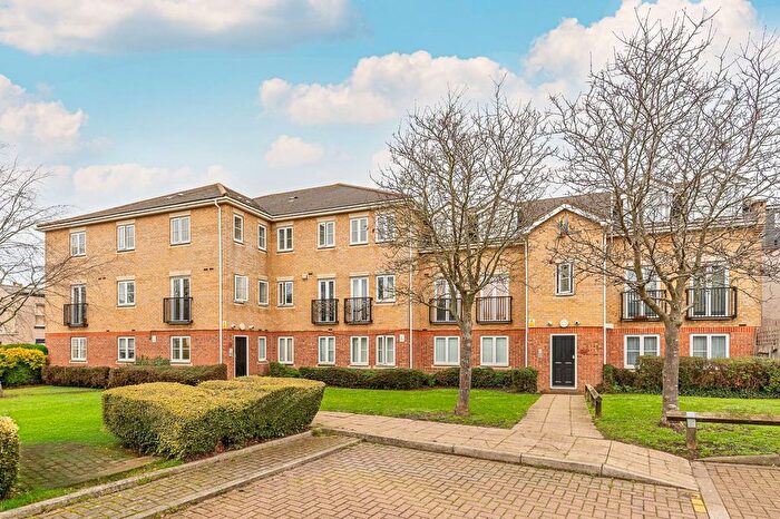 2 Bedroom Flat To Rent In Whitstable Place, Croydon, CR0