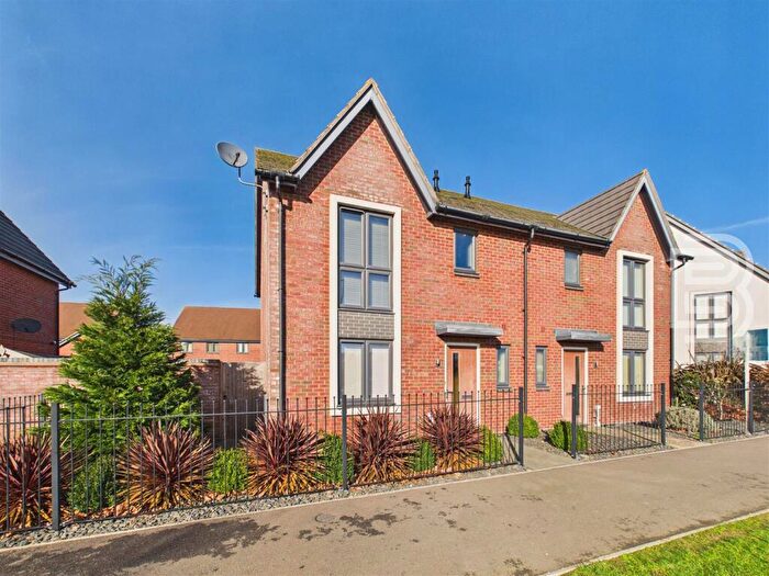 3 Bedroom Semi Detached House For Sale In Maine Street, Houlton, Rugby, CV23