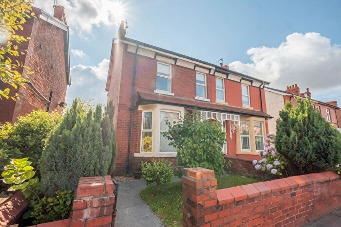 2 Bedroom Apartment For Sale In Woodlands Road, Ansdell, FY8