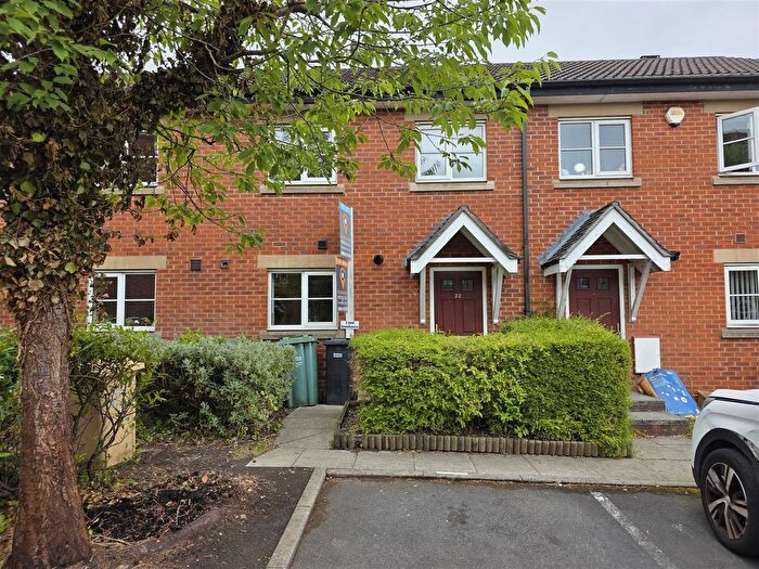 3 Bedroom Property For Sale In Pavilion Gardens, Westhoughton, Bolton, BL5