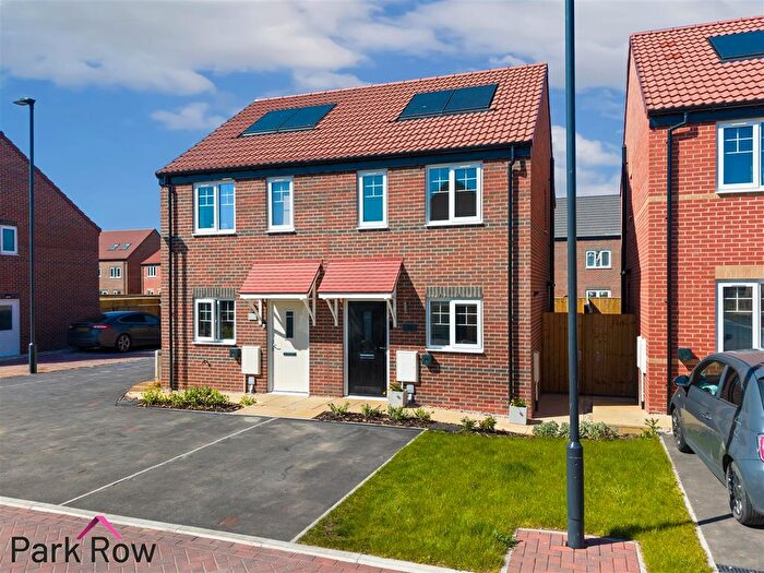 2 Bedroom Semi Detached House For Sale In Chalkhill Drive, Sherburn In Elmet, Leeds, LS25