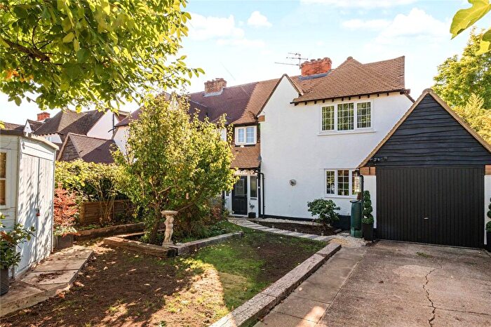 4 Bedroom Semi Detached House For Sale In Normanhurst Road, Walton-On-Thames, KT12