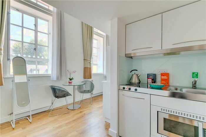 Apartment To Rent In Princess Beatrice House, Chelsea, London, SW10